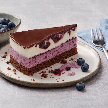 Blueberry-Cream-Cake